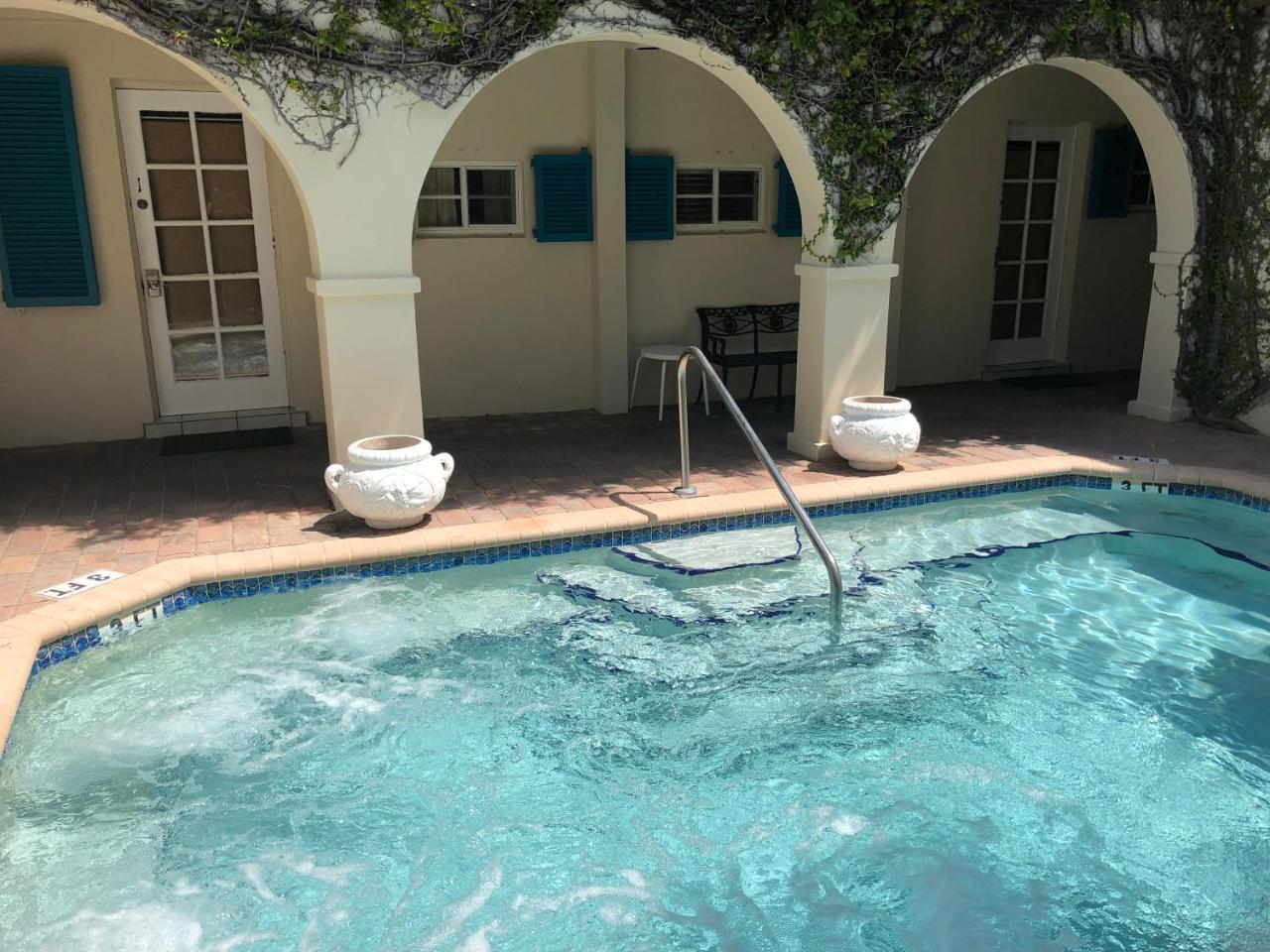 Courtyard Villa Hotel Lauderdale-by-the-Sea Eksteriør billede