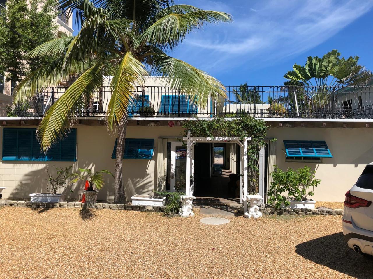 Courtyard Villa Hotel Lauderdale-by-the-Sea Eksteriør billede